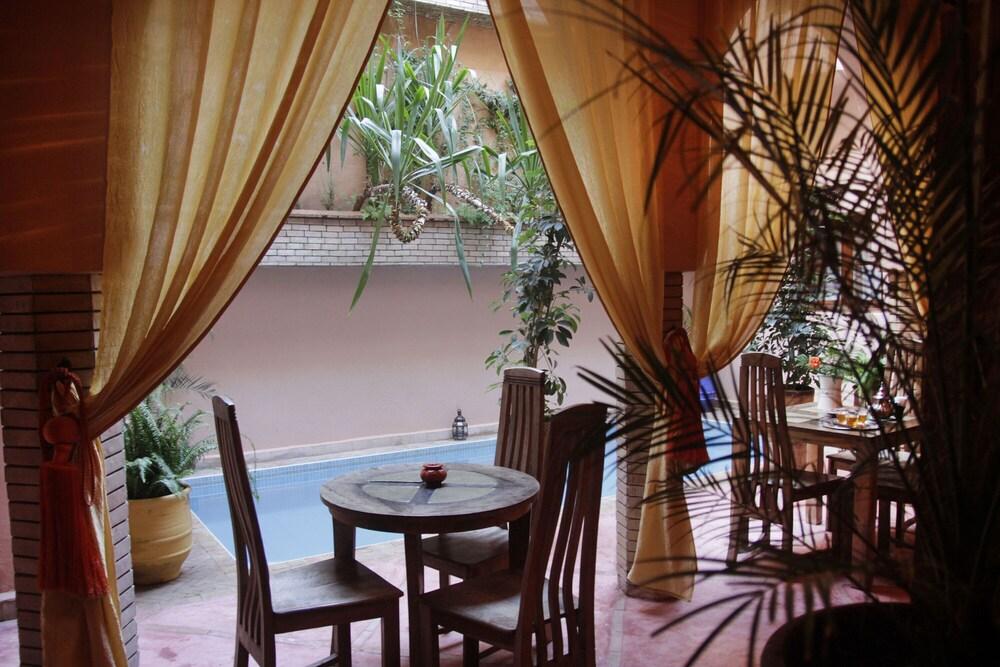 Riad Azenzer Marrakesh Bagian luar foto