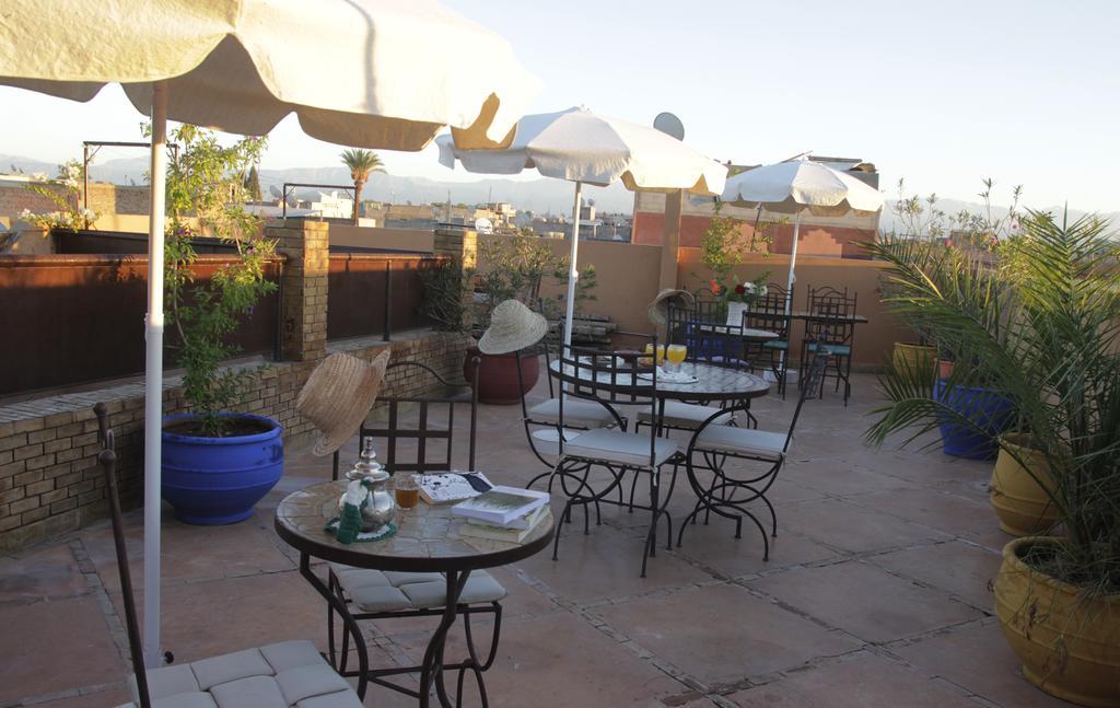 Riad Azenzer Marrakesh Bagian luar foto