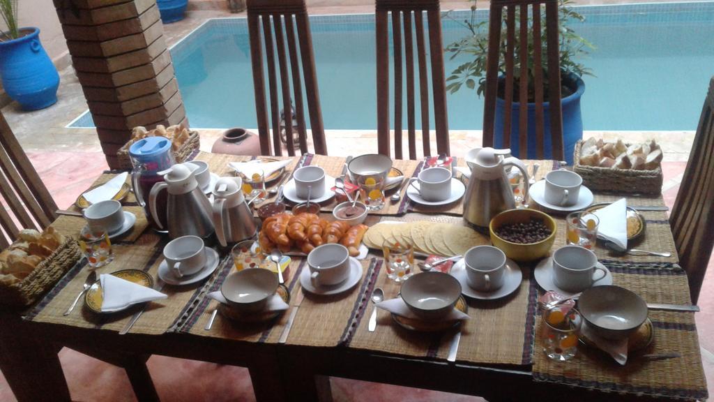 Riad Azenzer Marrakesh Bagian luar foto