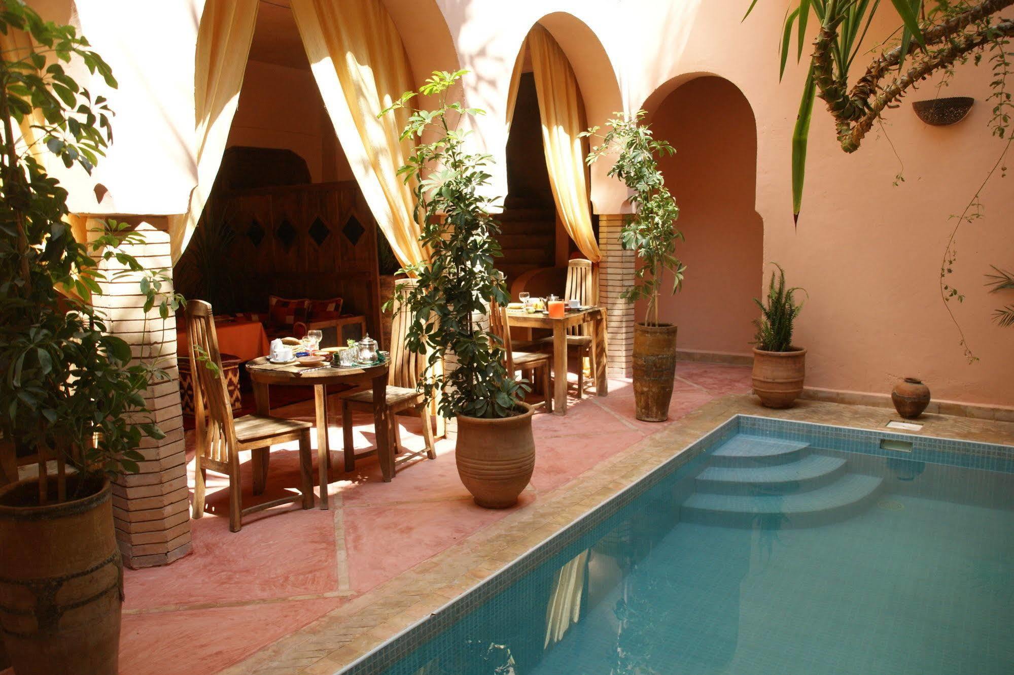 Riad Azenzer Marrakesh Bagian luar foto